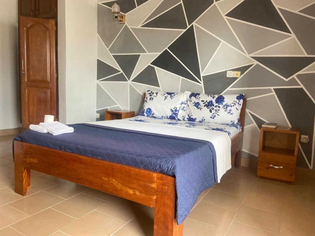Hotel Madou Grand Bassam Екстериор снимка